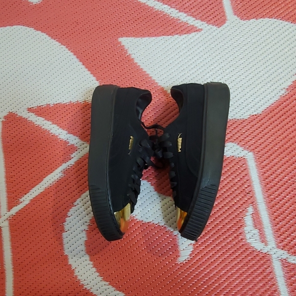 Puma's - Picture 2 of 5